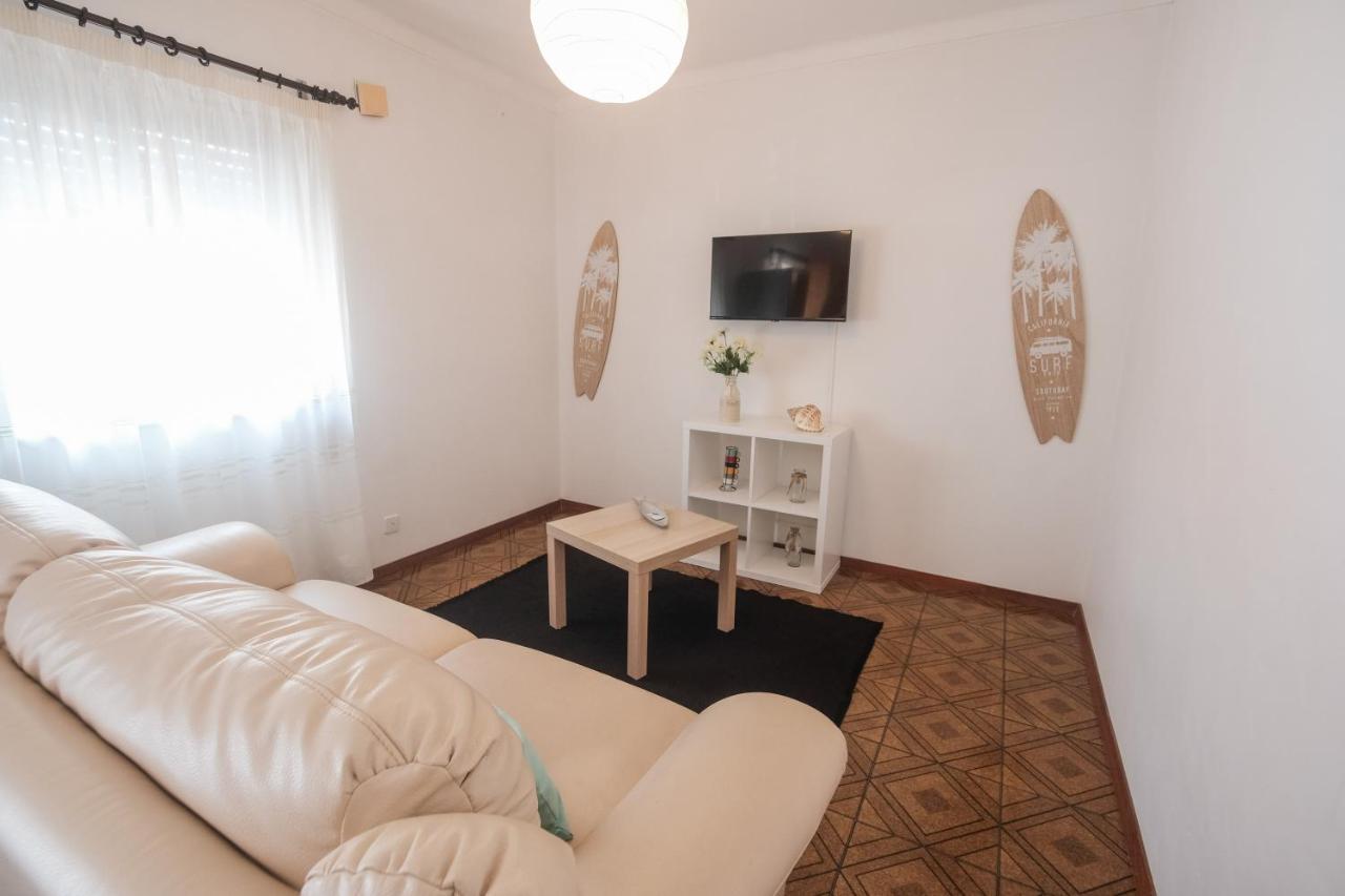 Besugo'S House Rooms & Apartment Nazare Exterior photo